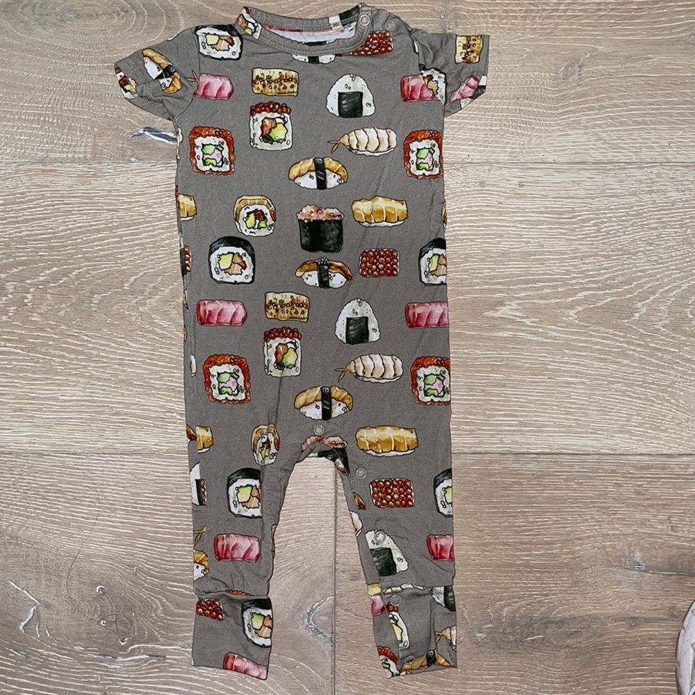 Posh Peanut Sushi Mushi Short Sleeve Romper 6-9 Months